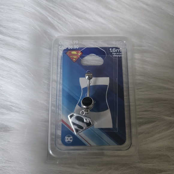 Brand New DC Superman Dangle Belly Bar 14G Stainless Steel - Black Rhinestone - Picture 1 of 3
